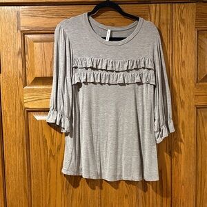 Stylish Gray Ruffle 3/4” Sleeve Top